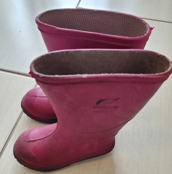 OnGuard rain boots, 8c - Picture 4 of 4